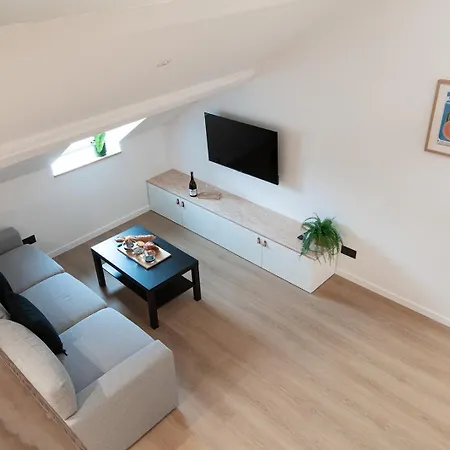 Le Jaune Girasol - Mariotte Apartamento