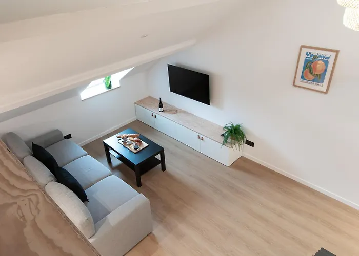 Le Jaune Girasol - Mariotte Apartament